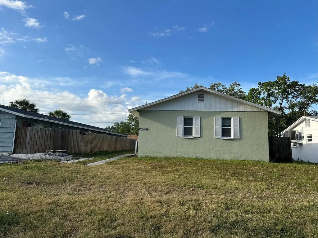 452 89th Avenue N St Petersburg FL 33702