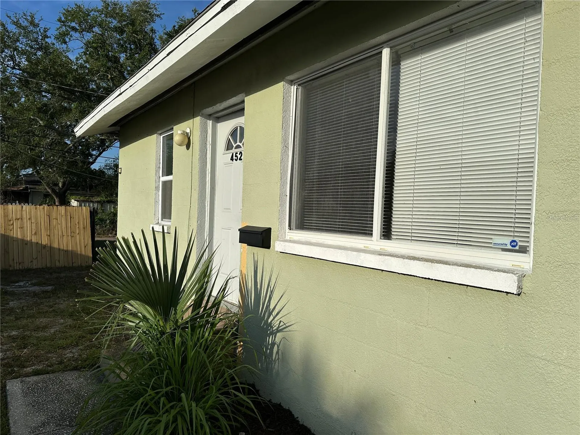 452 89th Avenue N St Petersburg FL 33702