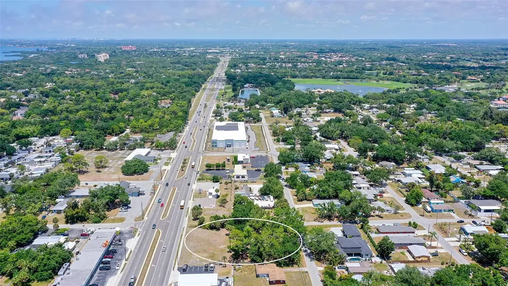 168 N Tamiami Trail Osprey FL 34229