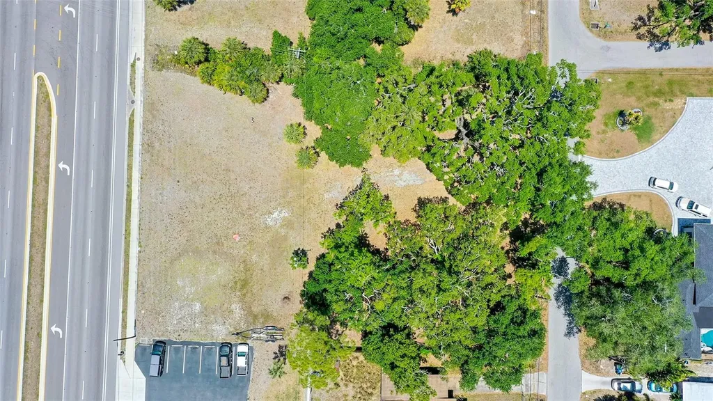 168 N Tamiami Trail Osprey FL 34229