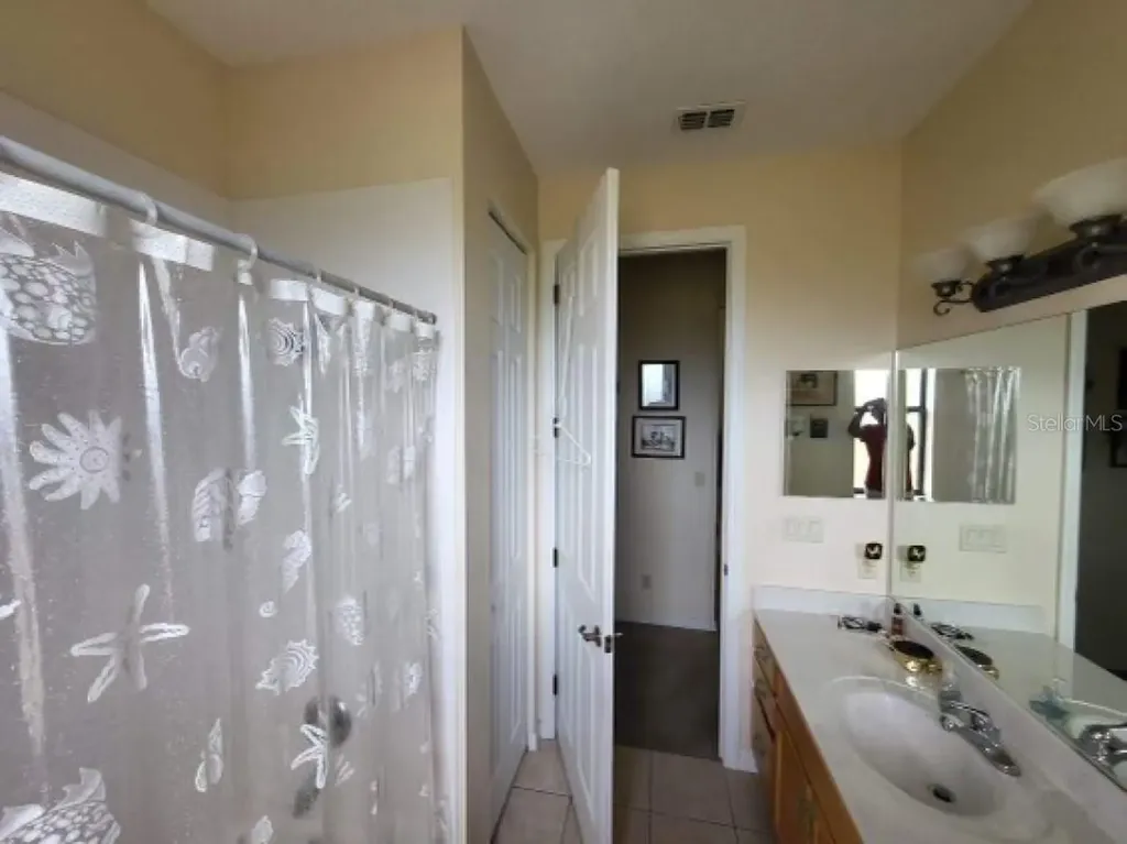 6075 SW 282nd Street Newberry FL 32669