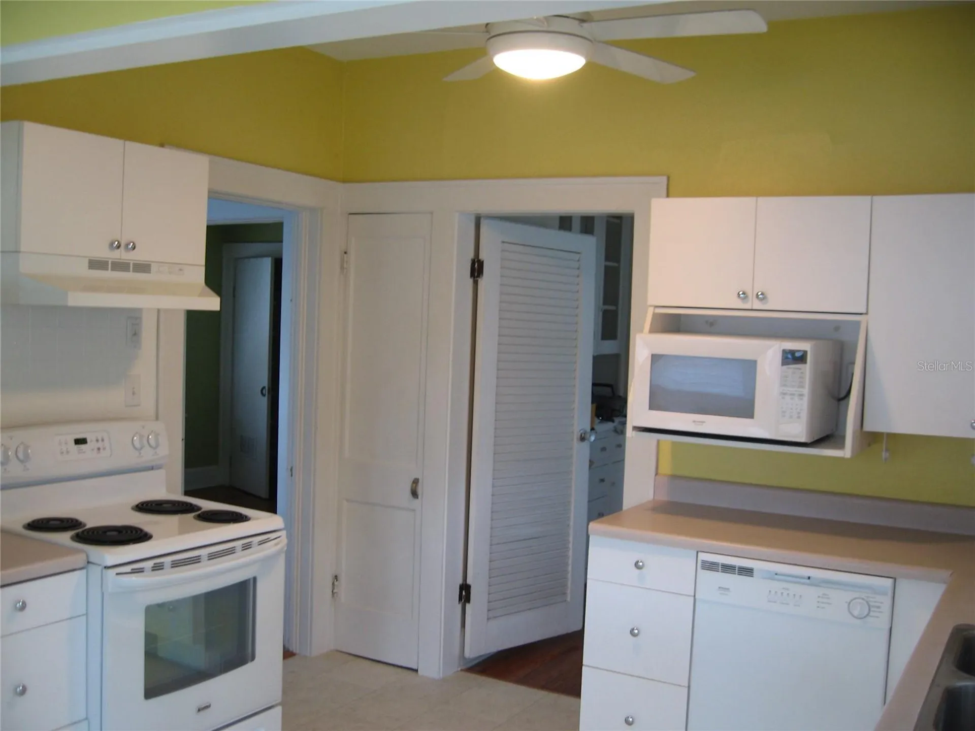 1118 23rd Avenue N St Petersburg FL 33704