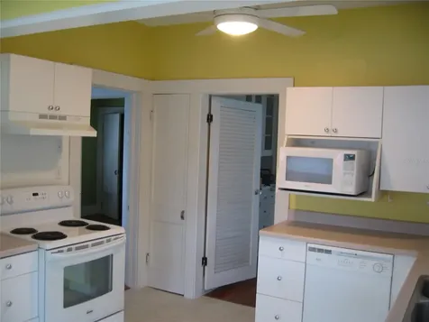 1118 23rd Avenue N St Petersburg FL 33704