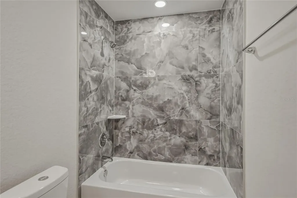 2428 Mosswood Lane Lakeland FL 33801