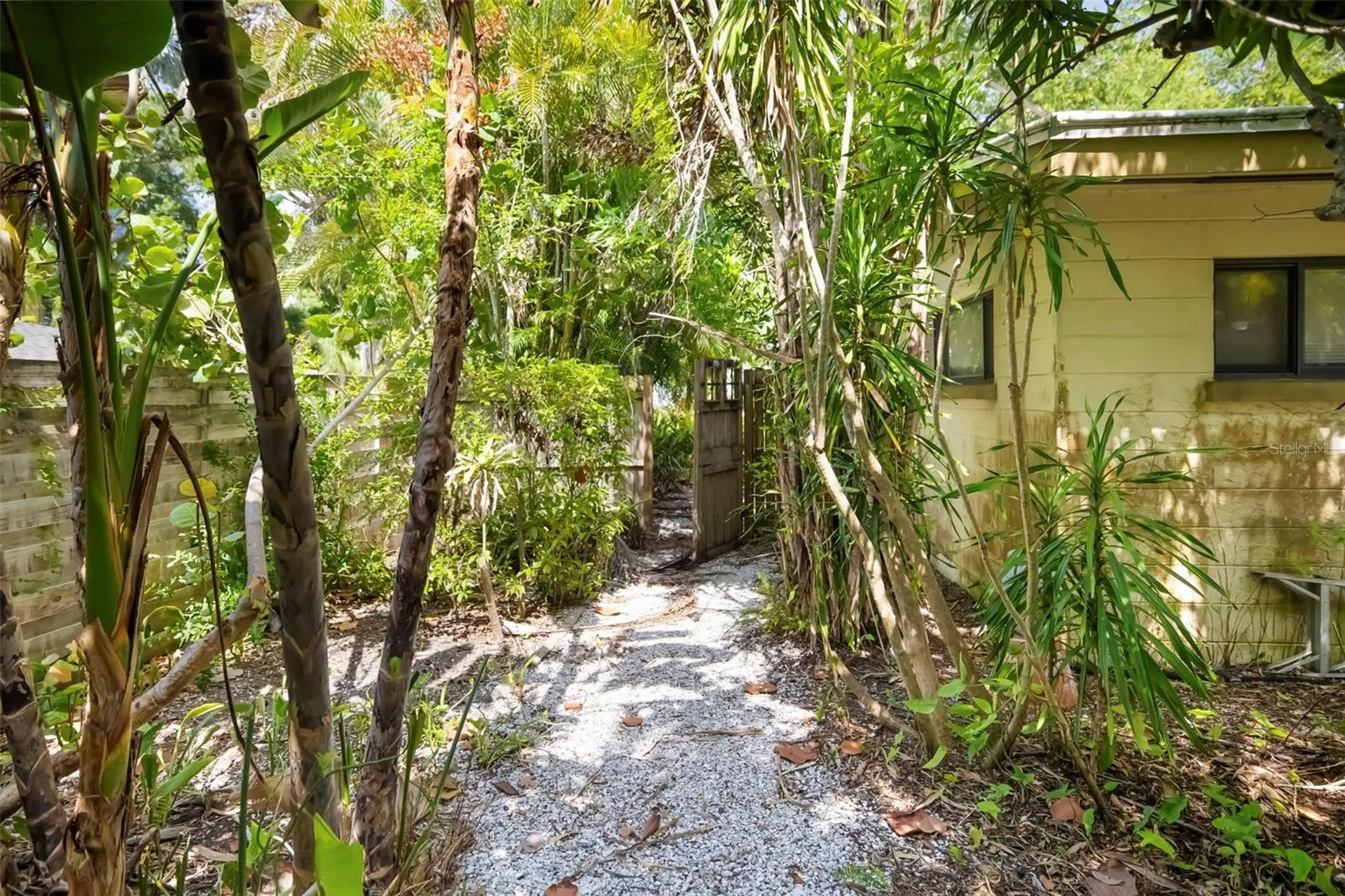 2742 S East Avenue Sarasota FL 34239