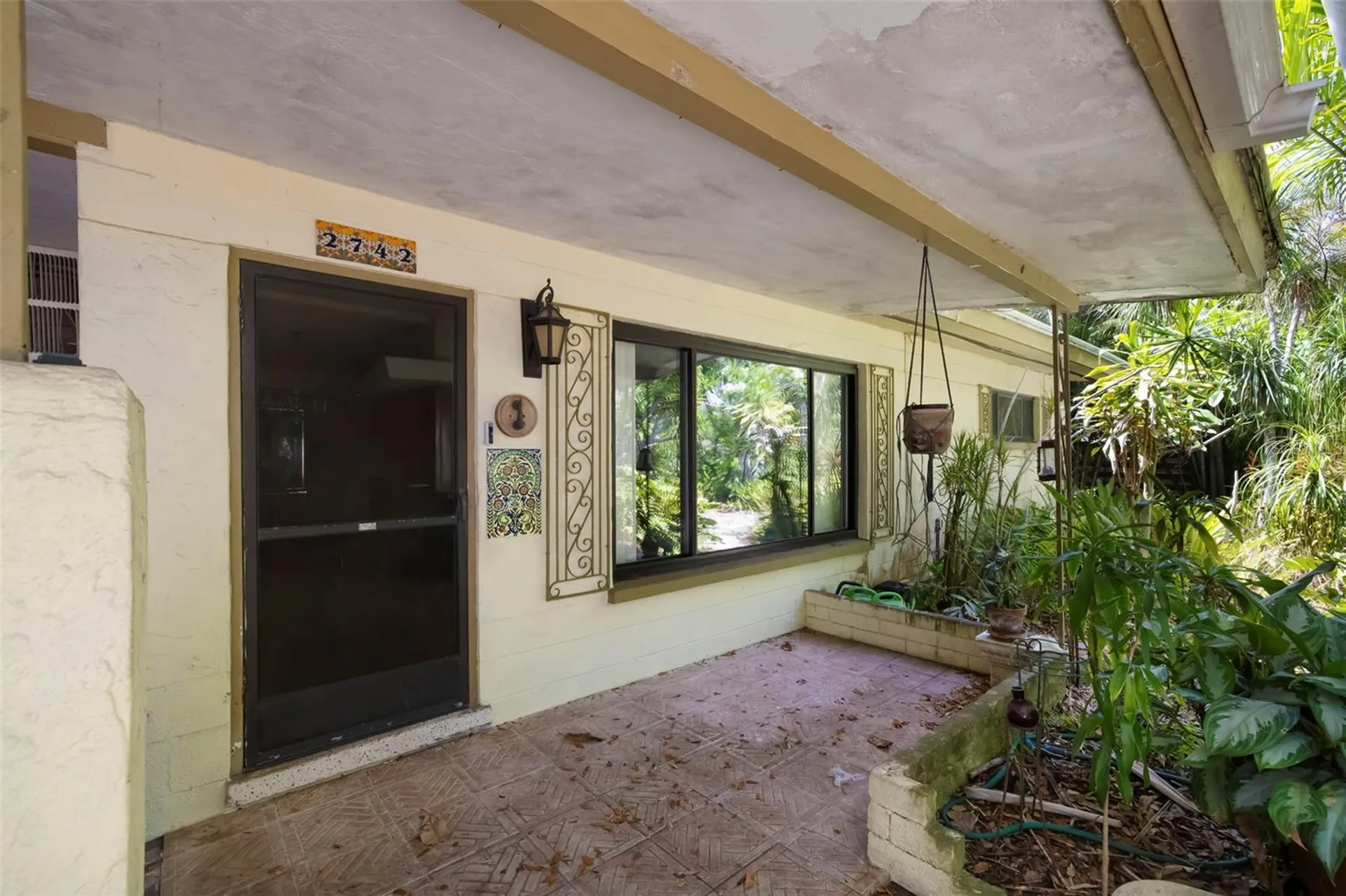 2742 S East Avenue Sarasota FL 34239