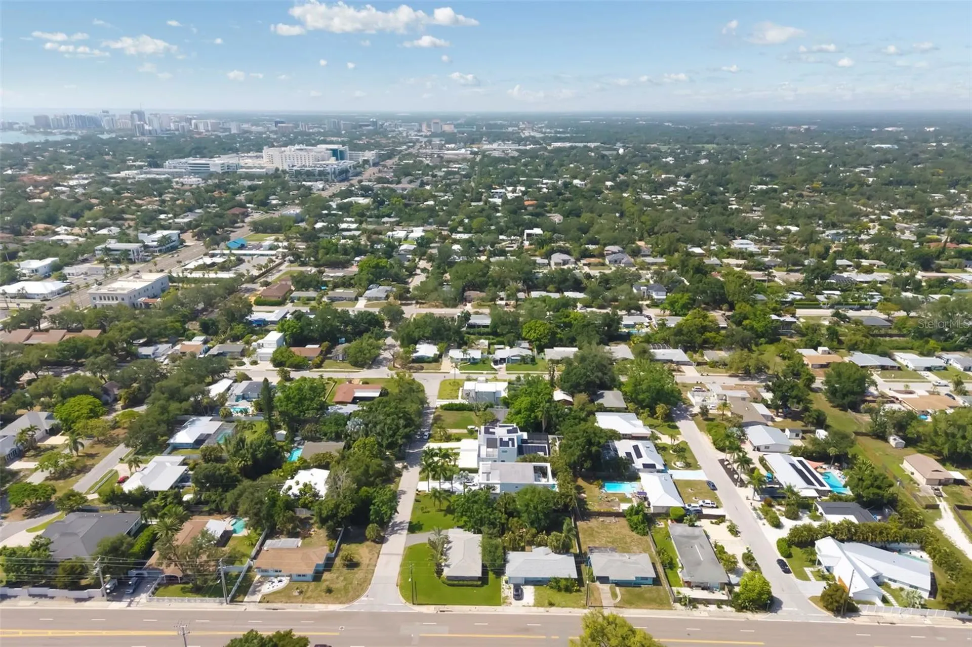 2742 S East Avenue Sarasota FL 34239