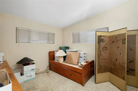 2742 S East Avenue Sarasota FL 34239