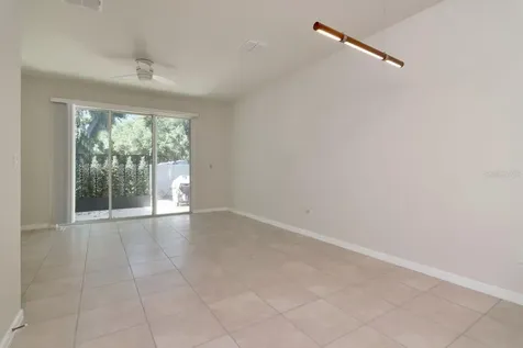 5368 Sylvester Loop Tampa FL 33610