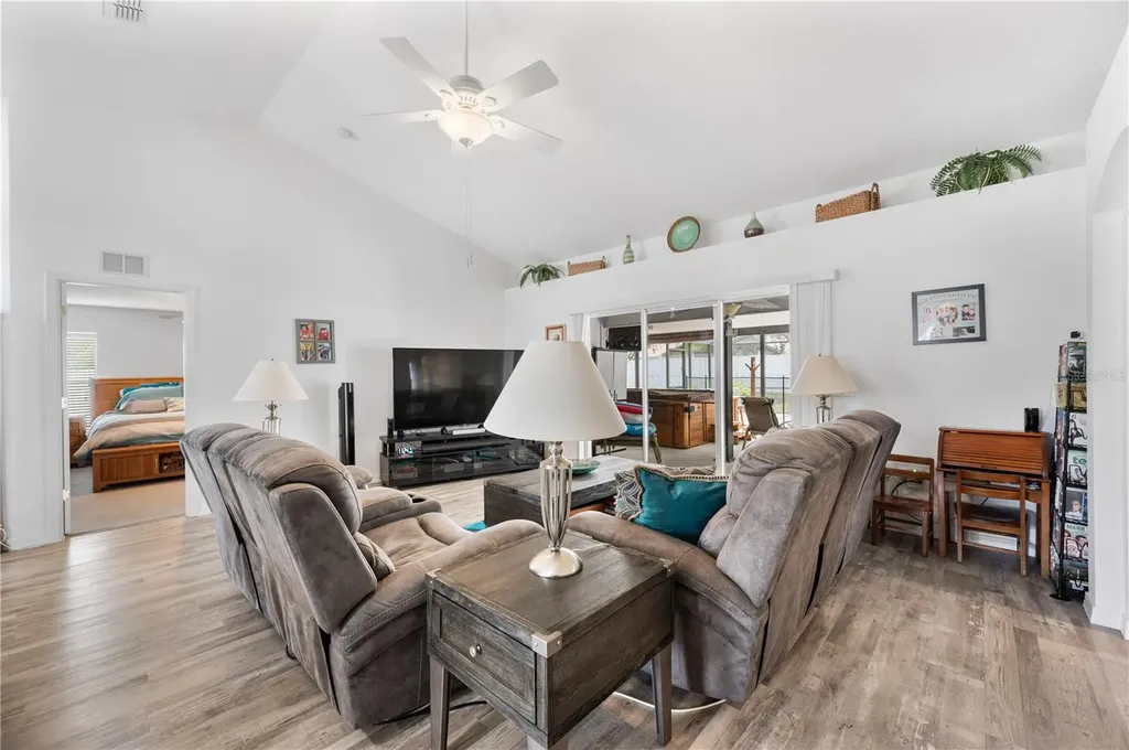 217 Oak Crossing Boulevard Auburndale FL 33823