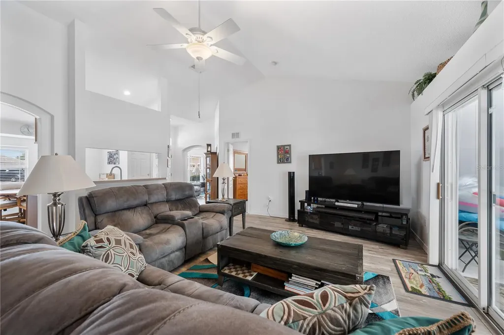 217 Oak Crossing Boulevard Auburndale FL 33823