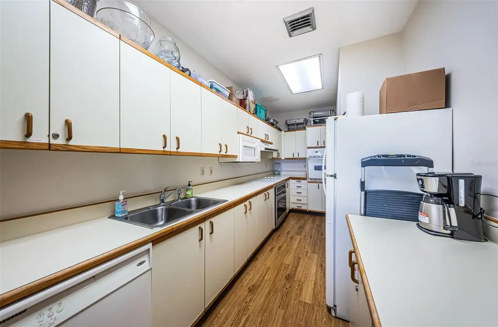 1660 Gulf Boulevard Clearwater Beach FL 33767