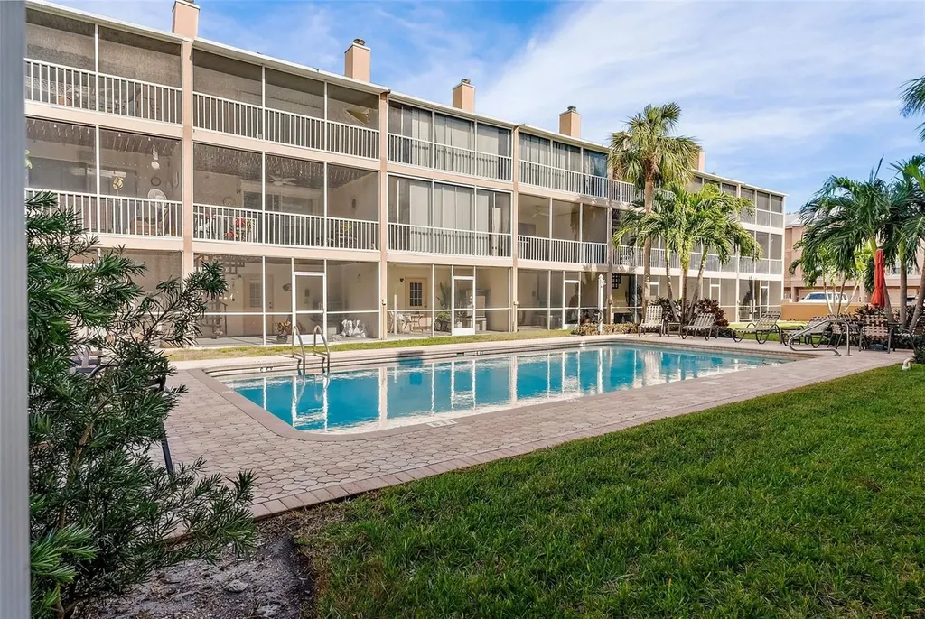 637 Pinellas Bayway S Tierra Verde FL 33715