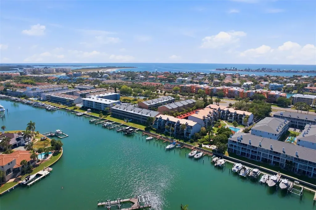 637 Pinellas Bayway S Tierra Verde FL 33715