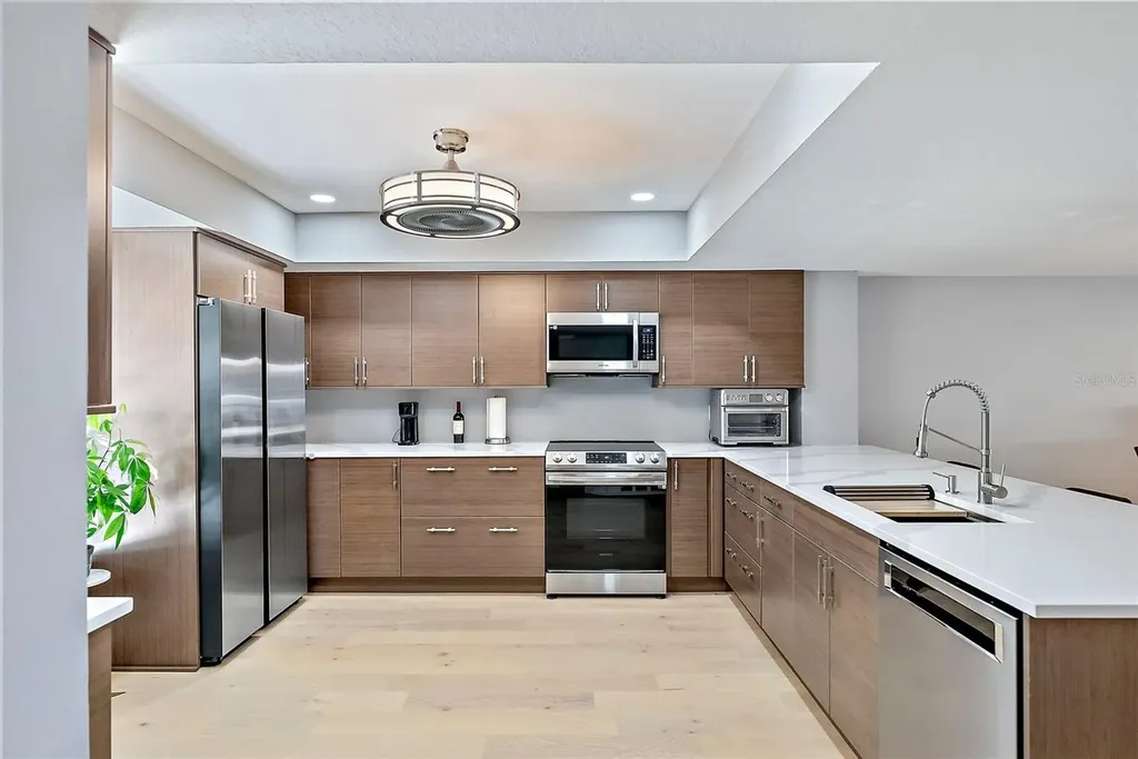 637 Pinellas Bayway S Tierra Verde FL 33715
