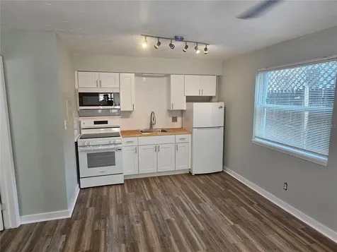 655 7th Avenue N St Petersburg FL 33701