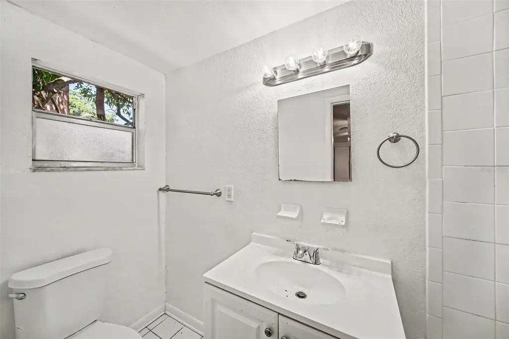 5301 82nd Avenue N Pinellas Park FL 33781