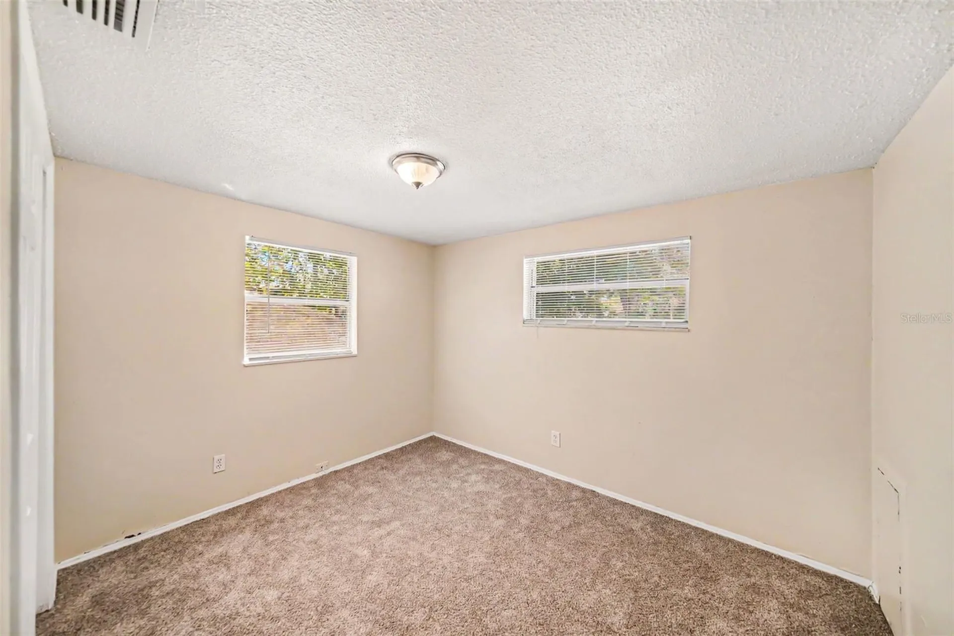 5301 82nd Avenue N Pinellas Park FL 33781