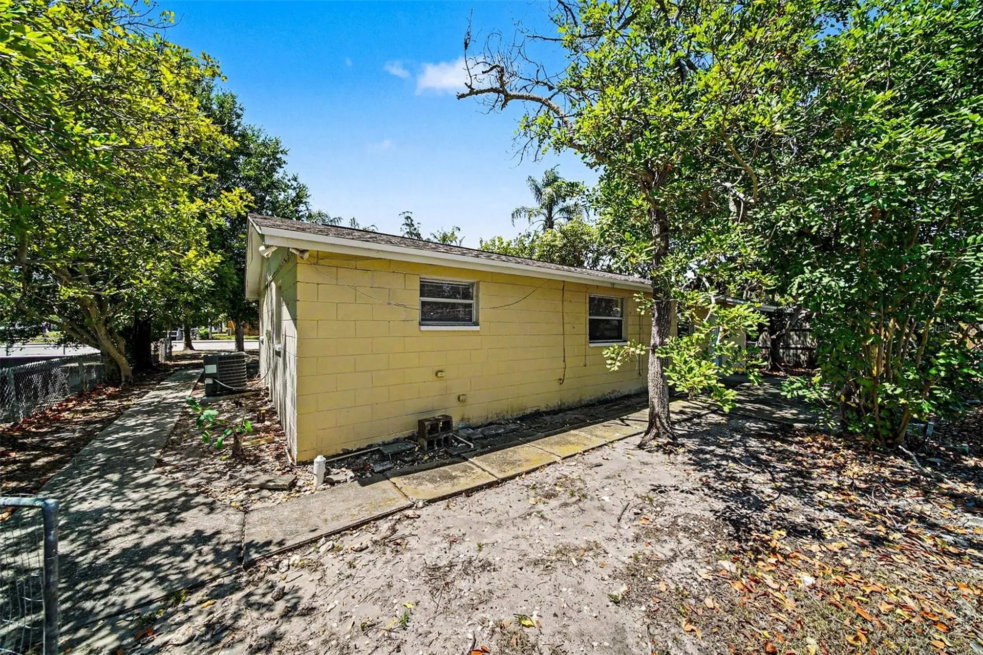5301 82nd Avenue N Pinellas Park FL 33781
