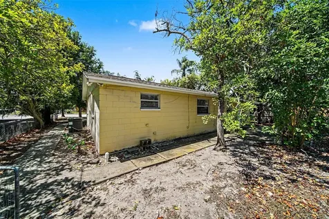 5301 82nd Avenue N Pinellas Park FL 33781