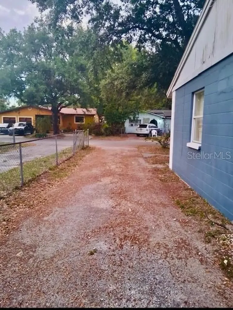 1907 E Emma Street Tampa FL 33610