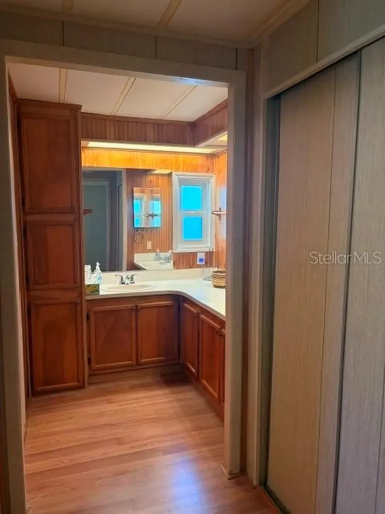 136 Forest Lane Safety Harbor FL 34695