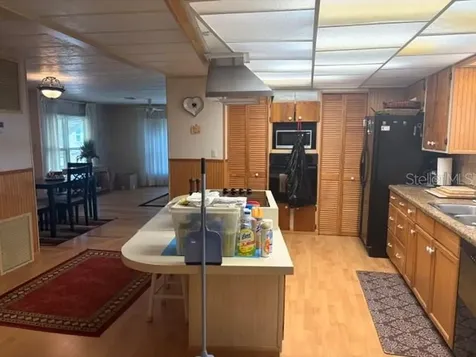 136 Forest Lane Safety Harbor FL 34695