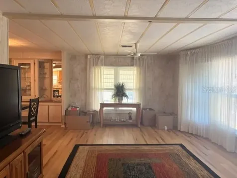 136 Forest Lane Safety Harbor FL 34695