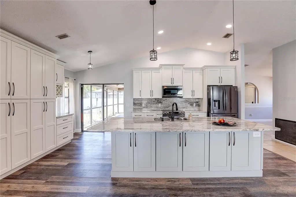 1418 Buckner Road Valrico FL 33596