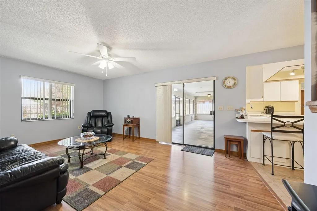 706 E Lacy Circle Deltona FL 32725