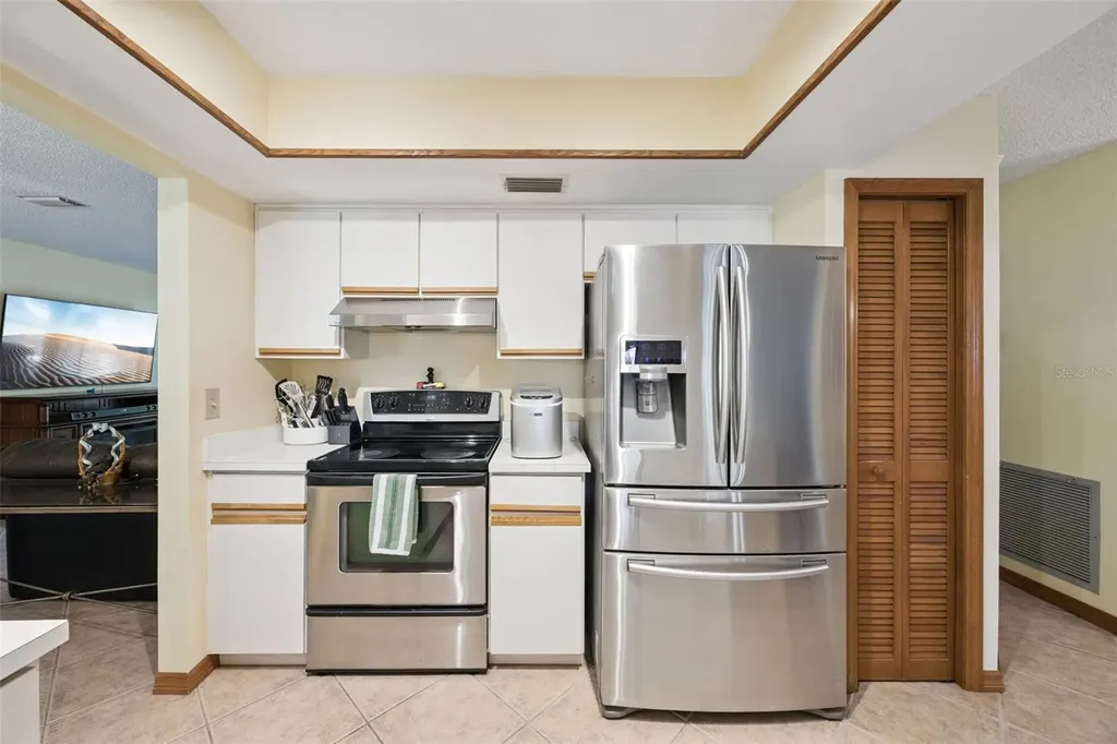 706 E Lacy Circle Deltona FL 32725