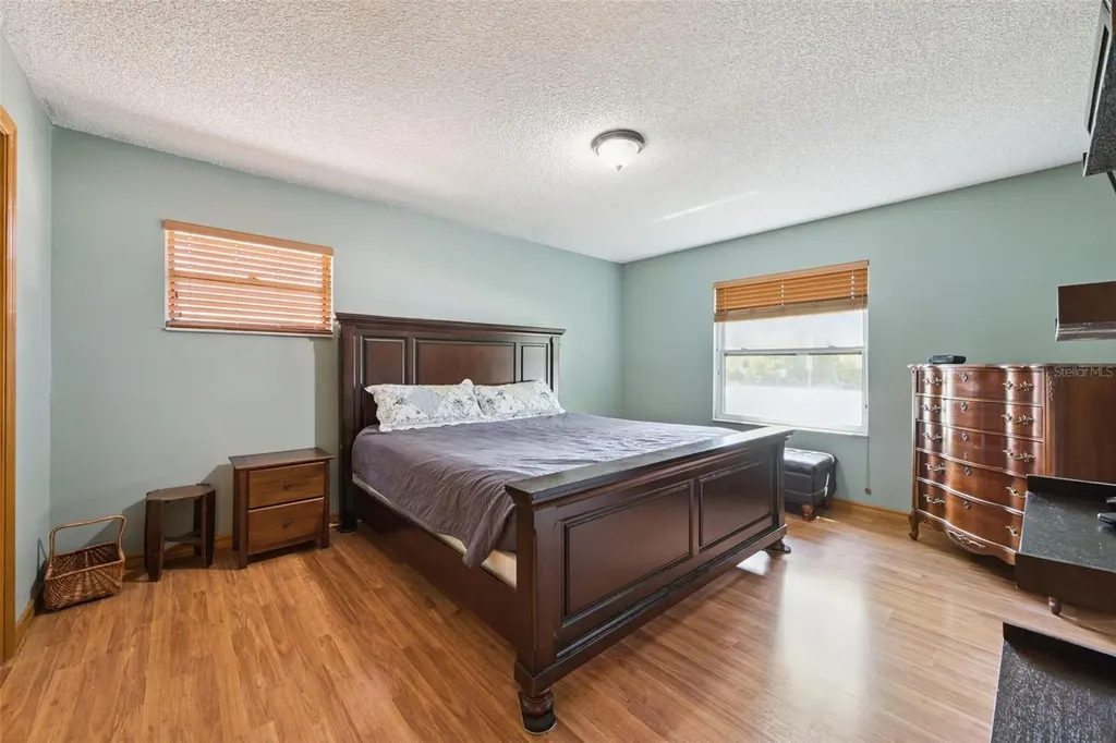 706 E Lacy Circle Deltona FL 32725