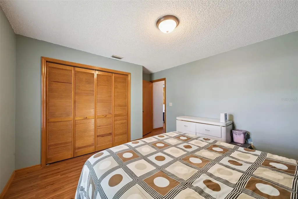 706 E Lacy Circle Deltona FL 32725