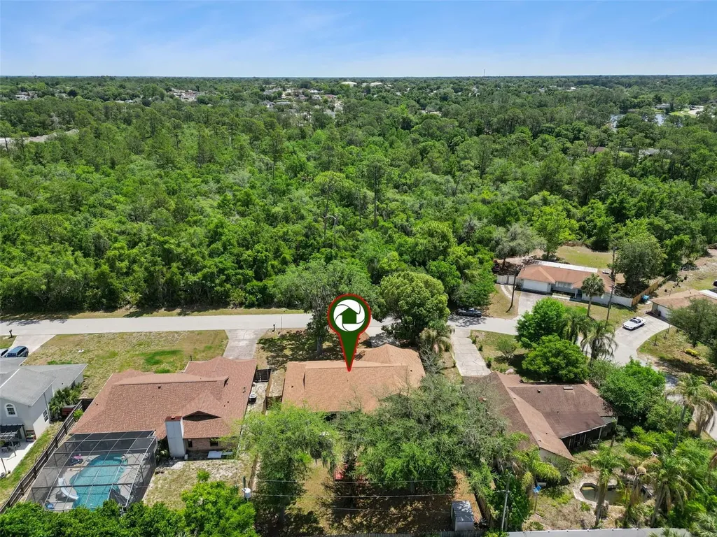706 E Lacy Circle Deltona FL 32725