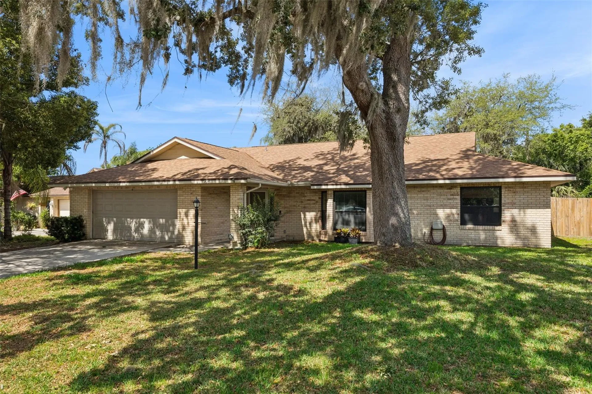 706 E Lacy Circle Deltona FL 32725