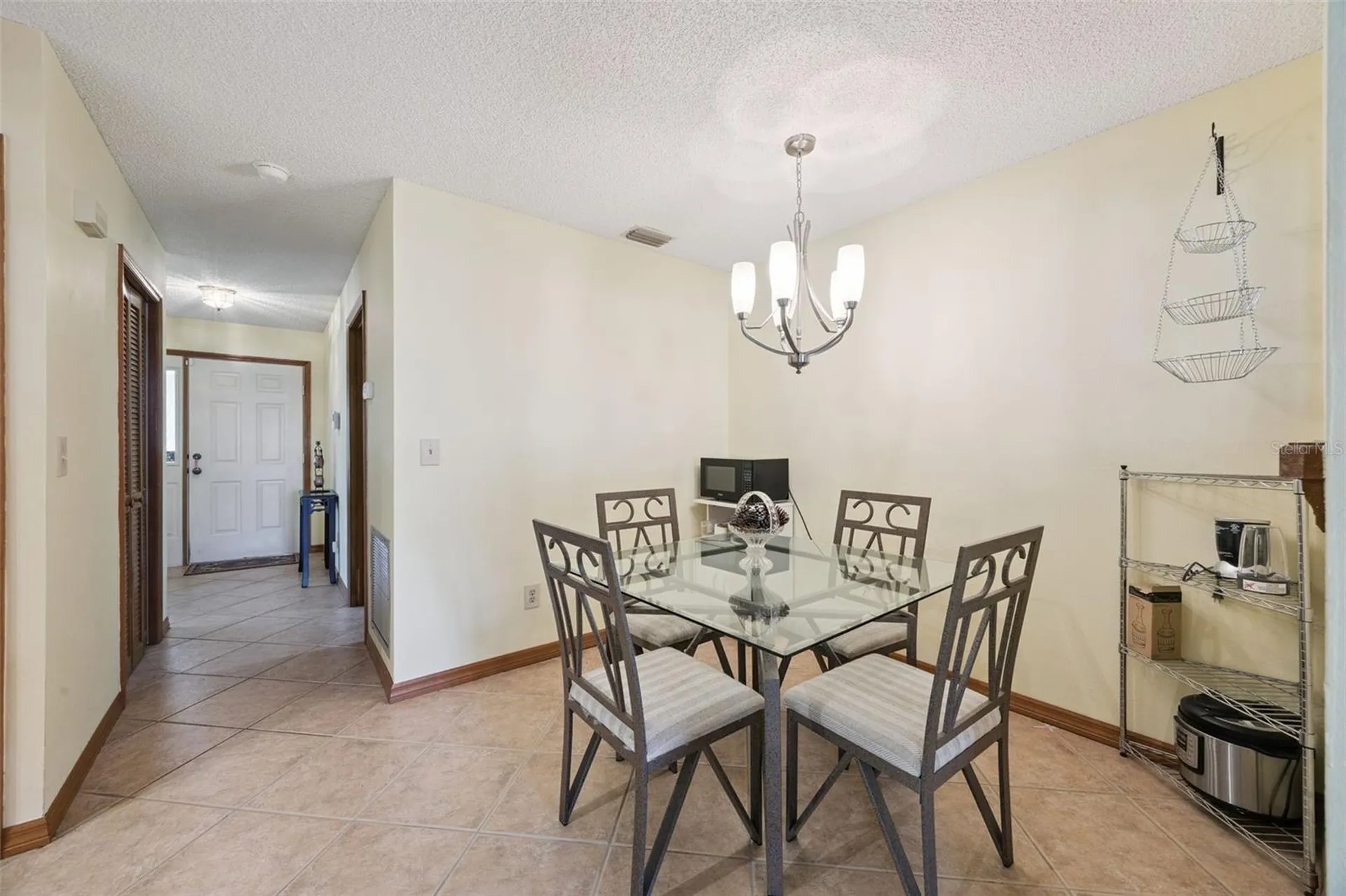 706 E Lacy Circle Deltona FL 32725