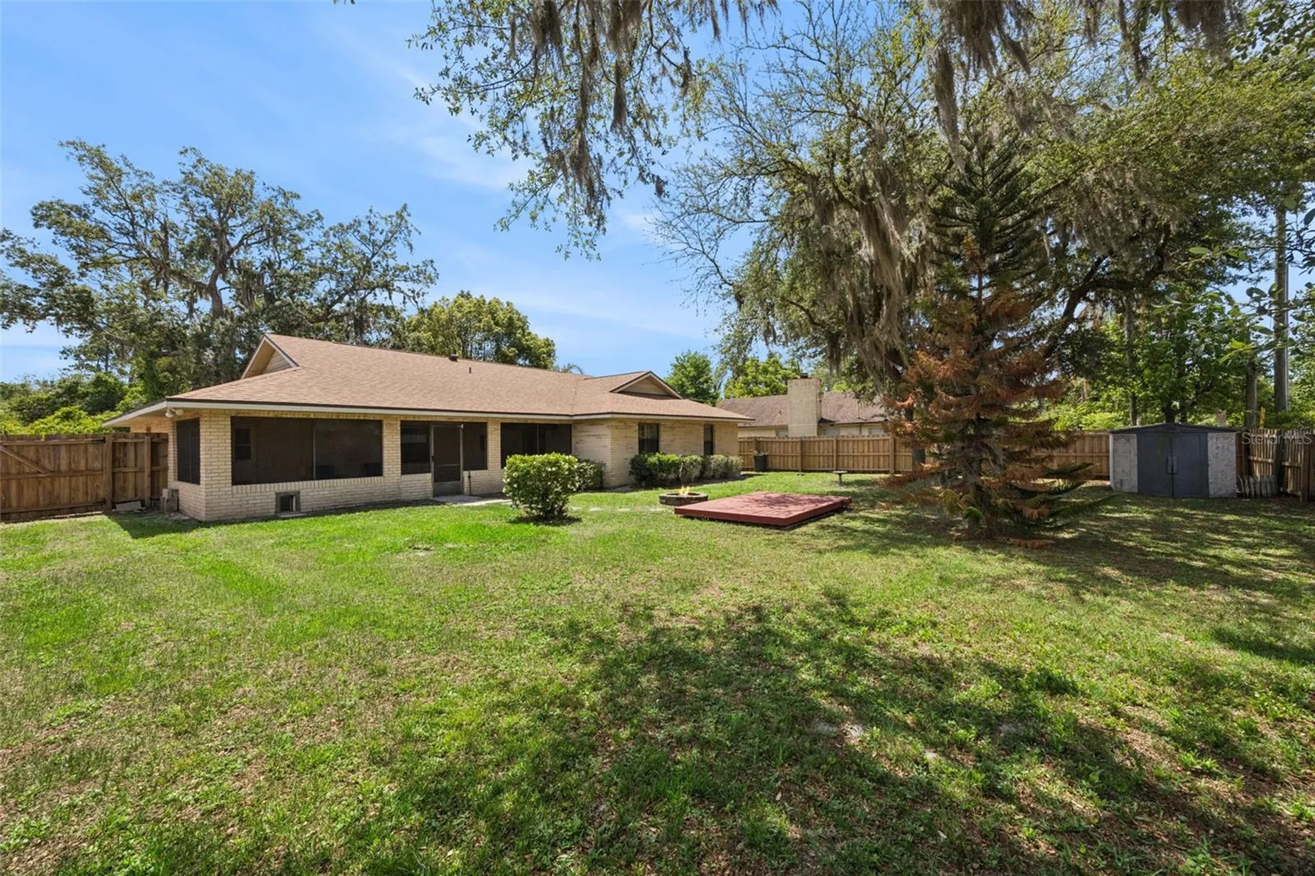 706 E Lacy Circle Deltona FL 32725