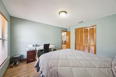 706 E Lacy Circle Deltona FL 32725