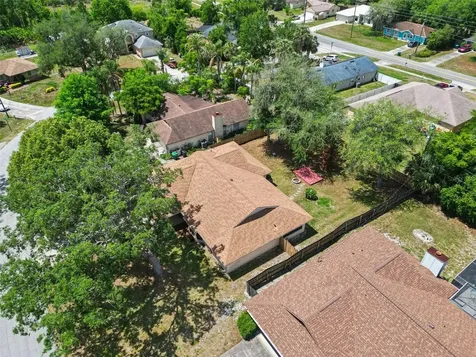 706 E Lacy Circle Deltona FL 32725