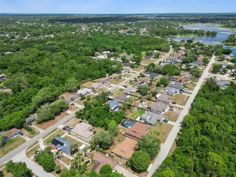 706 E Lacy Circle Deltona FL 32725