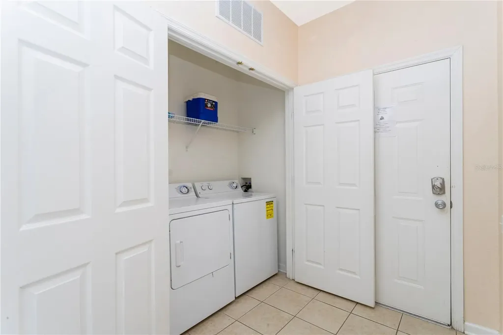 2813 Almaton Loop Kissimmee FL 34747