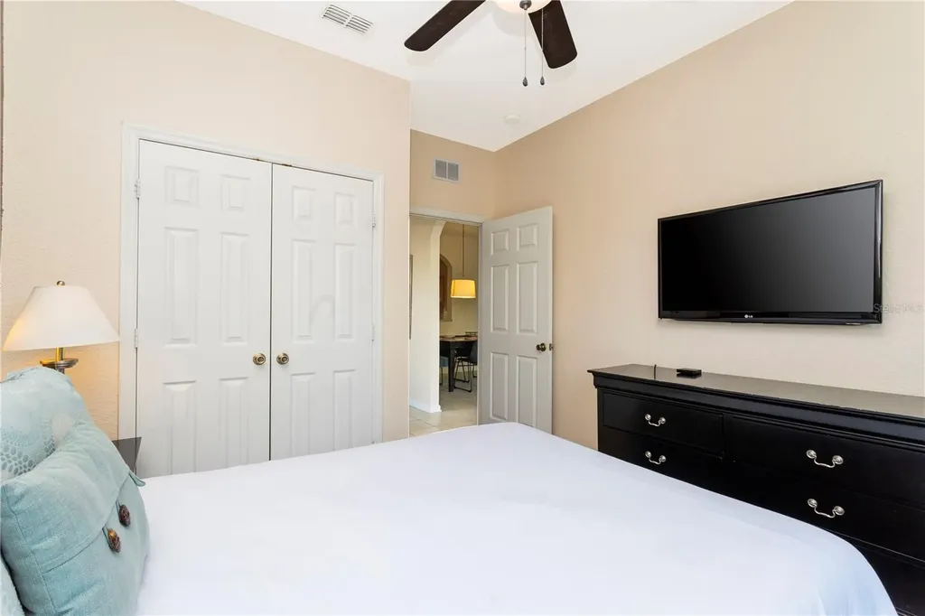 2813 Almaton Loop Kissimmee FL 34747