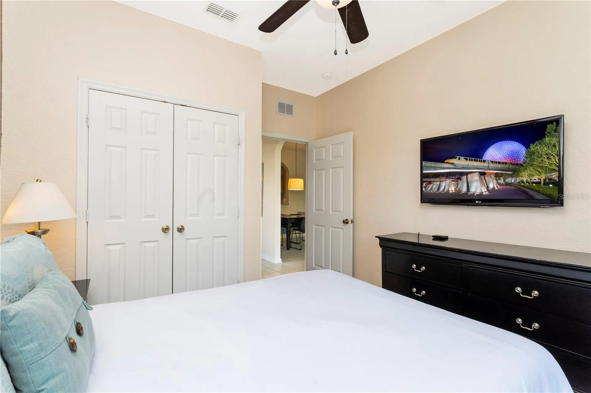 2813 Almaton Loop Kissimmee FL 34747