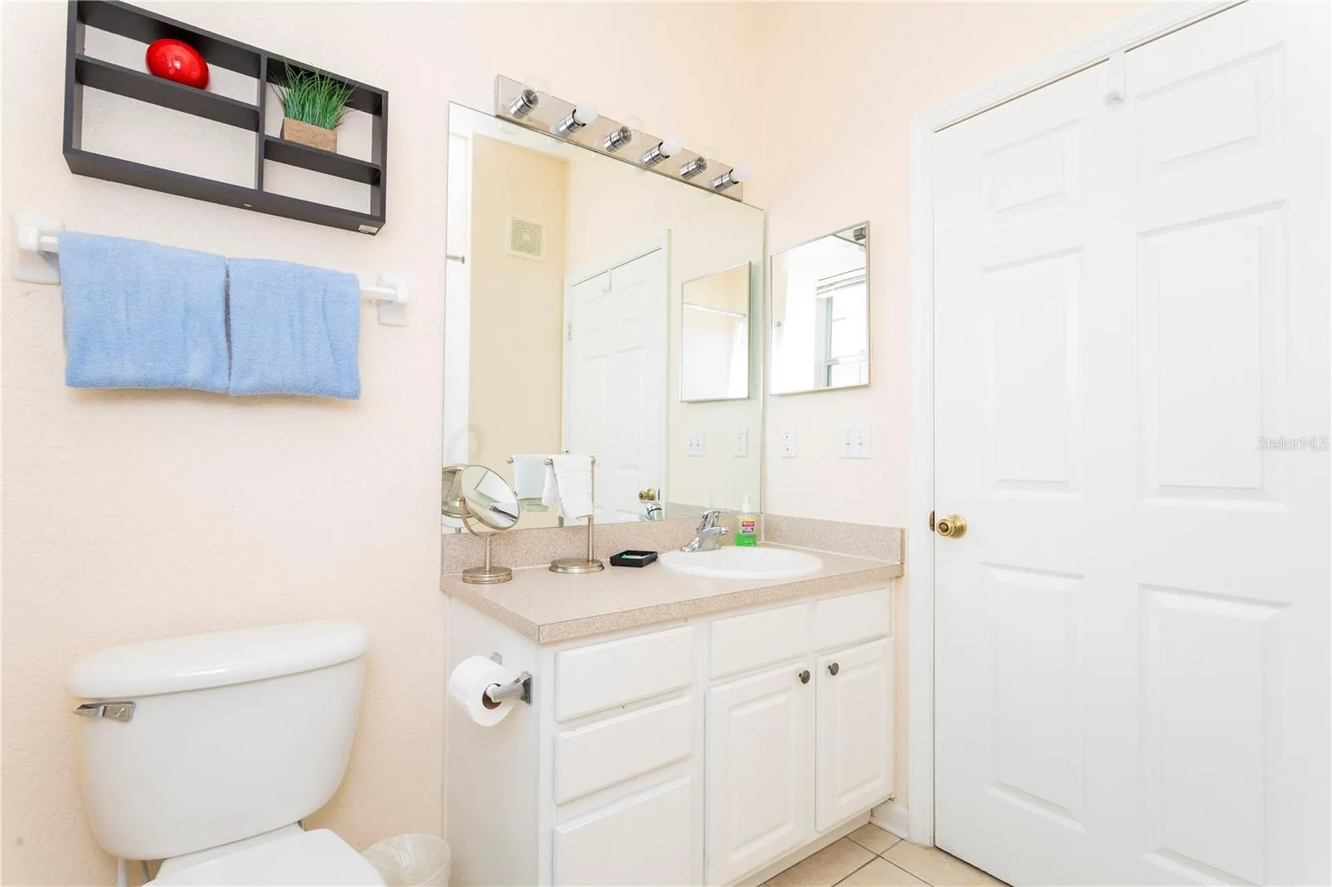 2813 Almaton Loop Kissimmee FL 34747