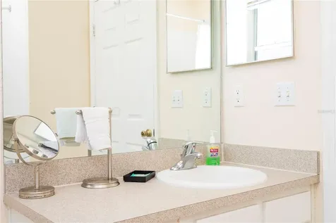 2813 Almaton Loop Kissimmee FL 34747