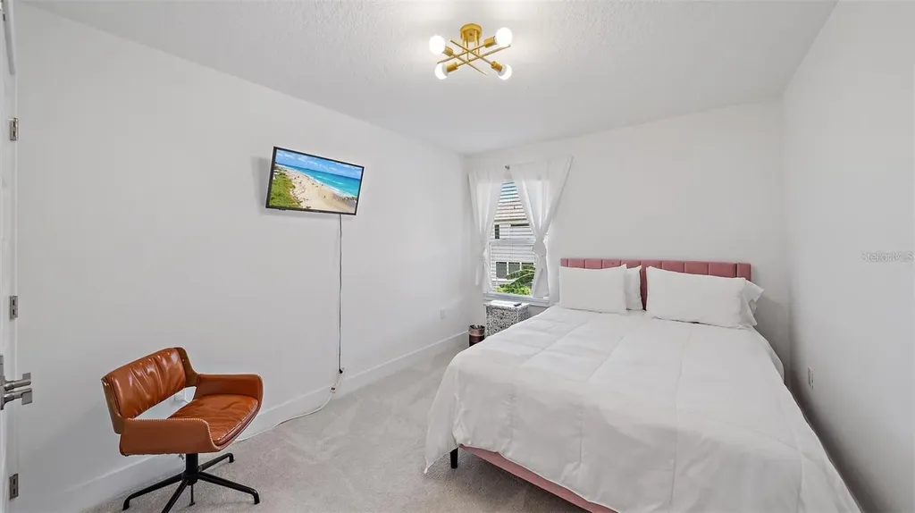 2587 Temple Street Sarasota FL 34239