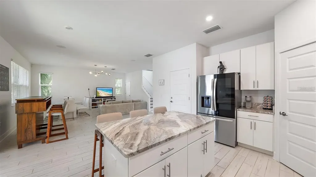 2587 Temple Street Sarasota FL 34239