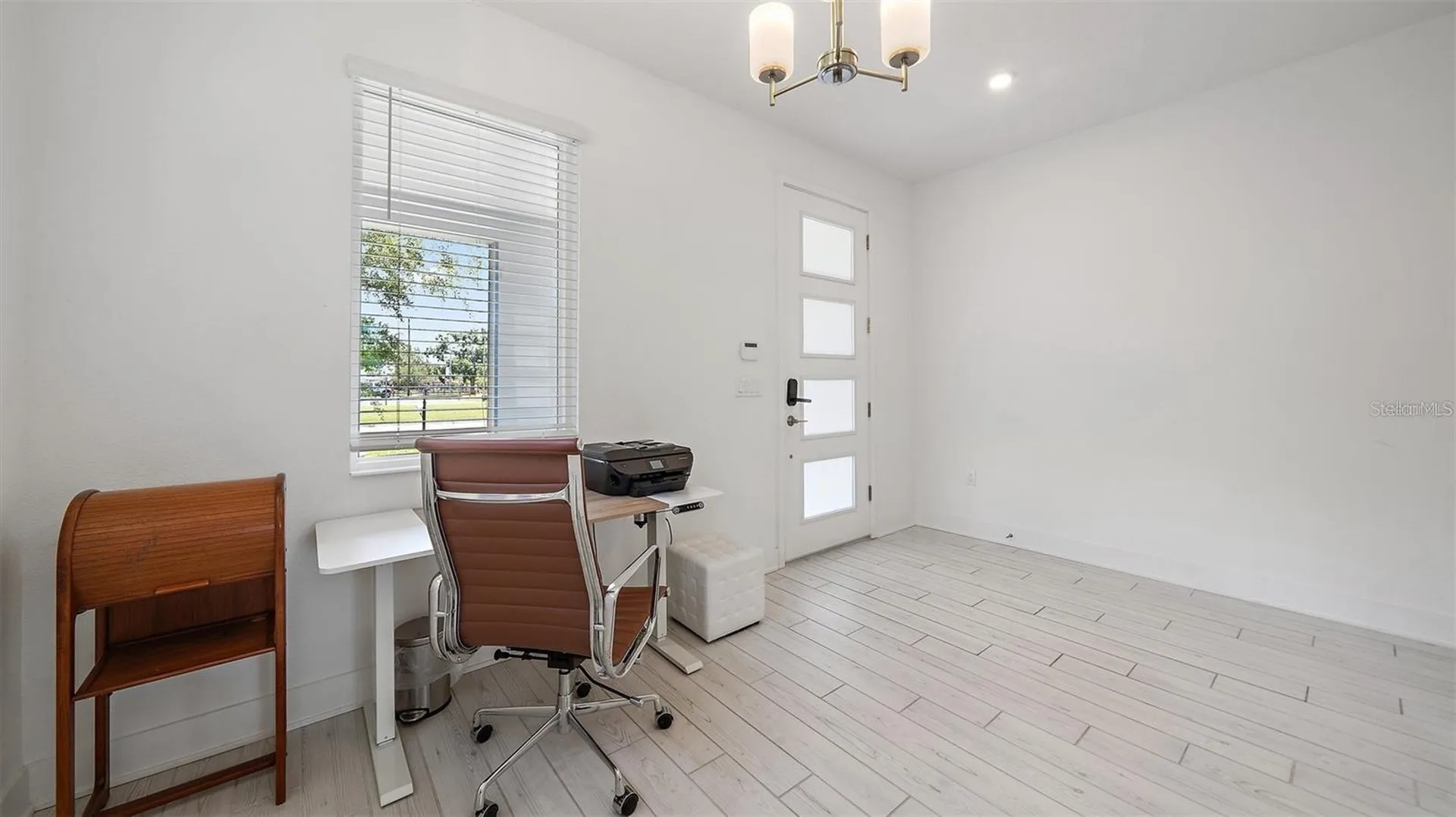 2587 Temple Street Sarasota FL 34239
