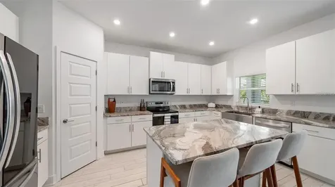 2587 Temple Street Sarasota FL 34239
