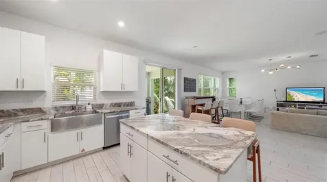 2587 Temple Street Sarasota FL 34239